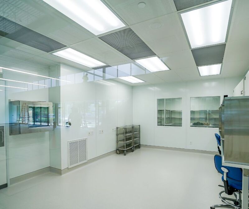 Tiêu chuẩn ánh sáng bắt buộc đối với đèn phòng sạch cho khu vực QC